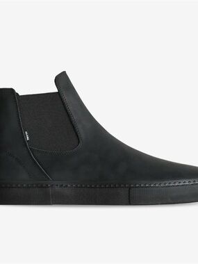 Globe Dover II Men's Black Chukka Chelsea Boot